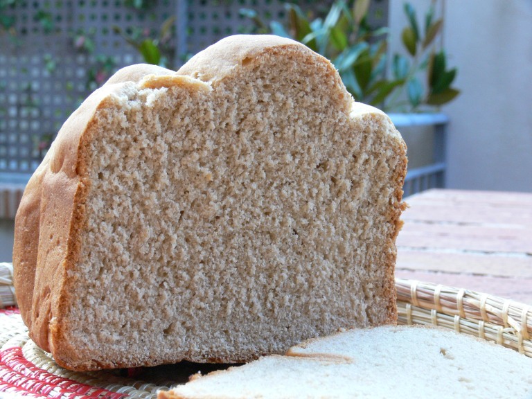 Pan de espelta blanca en panificadora - El clan de los sin trigo
